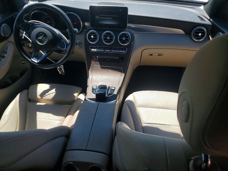 2018 MERCEDES-BENZ GLC 300 4MATIC 8