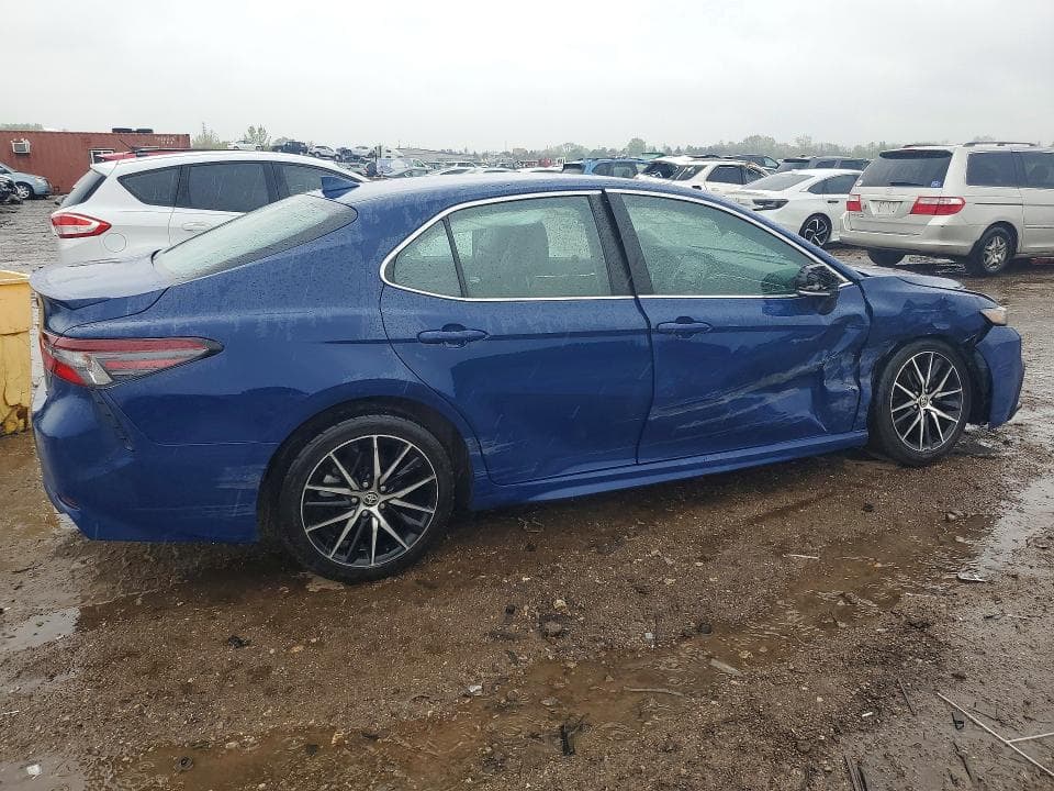 2024 TOYOTA CAMRY SE SE 3