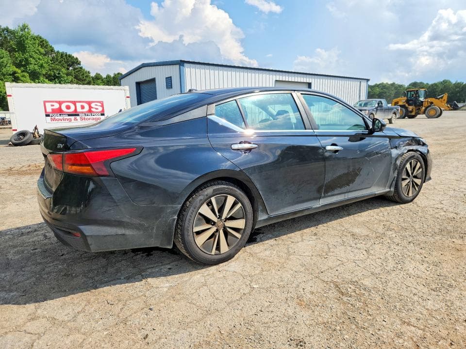 2021 NISSAN ALTIMA 3