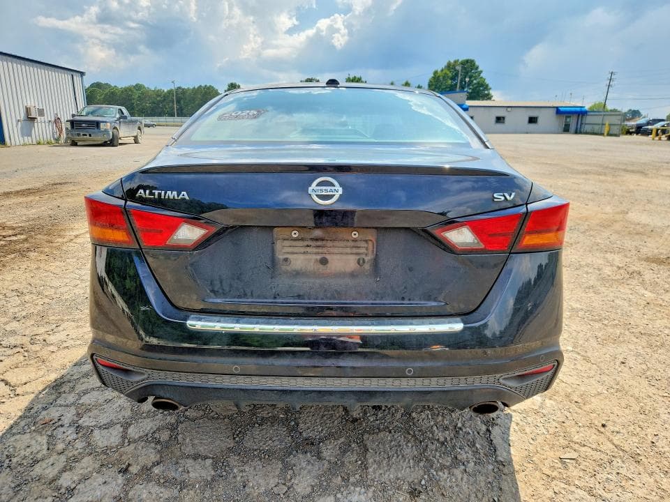 2021 NISSAN ALTIMA 6