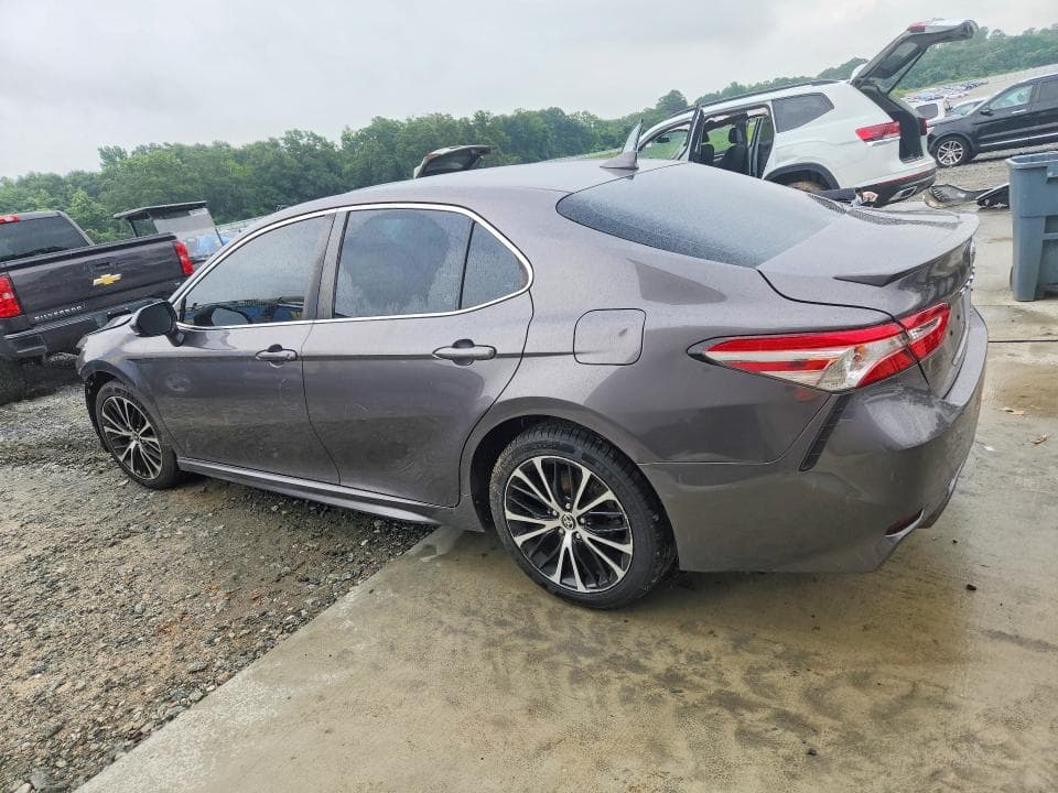 2020 TOYOTA CAMRY SE SE 2