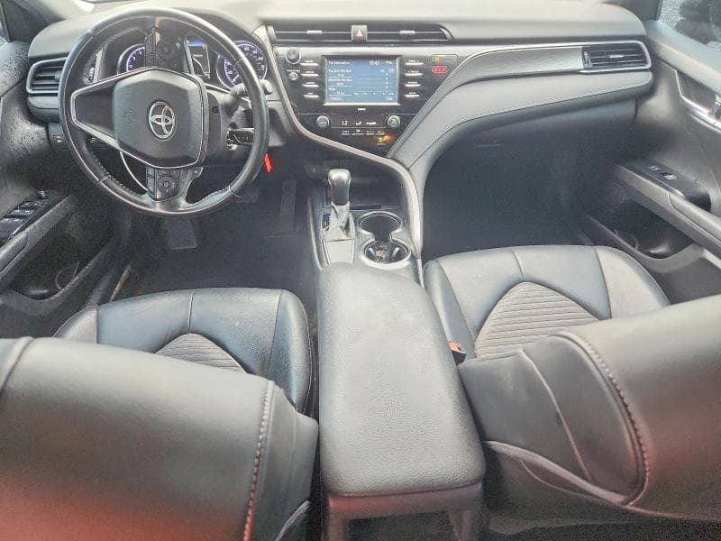2020 TOYOTA CAMRY SE SE 8