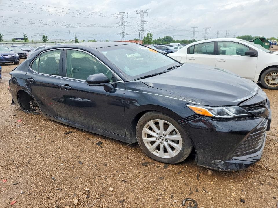 2018 TOYOTA CAMRY LE LE 4