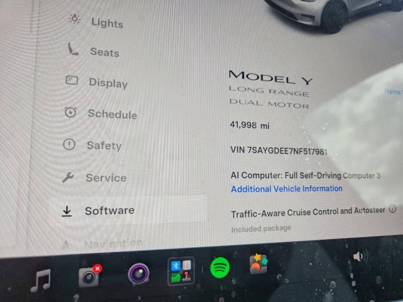 2022 TESLA MODEL Y 9