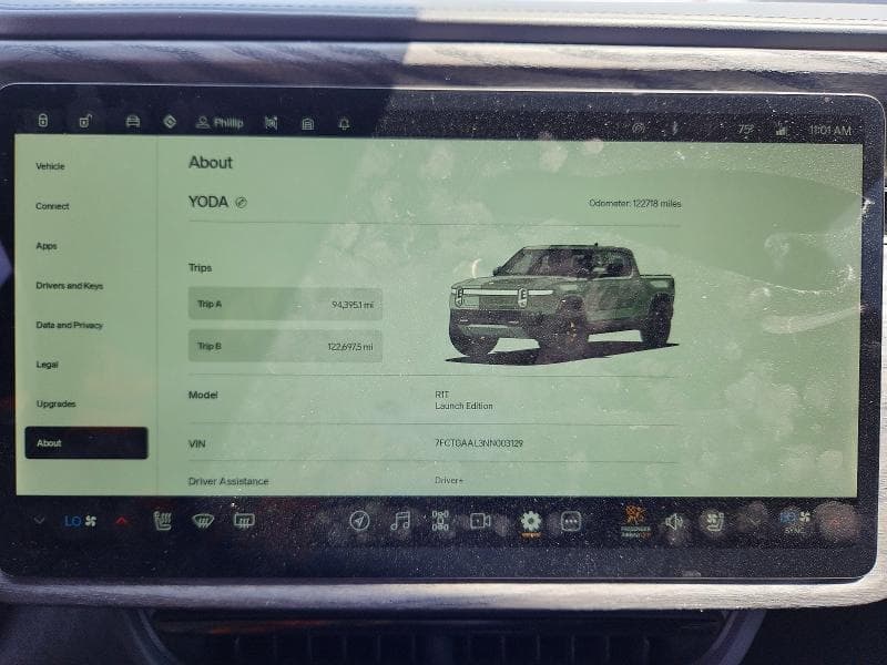 2022 RIVIAN R1T LAUNCH EDITION 9