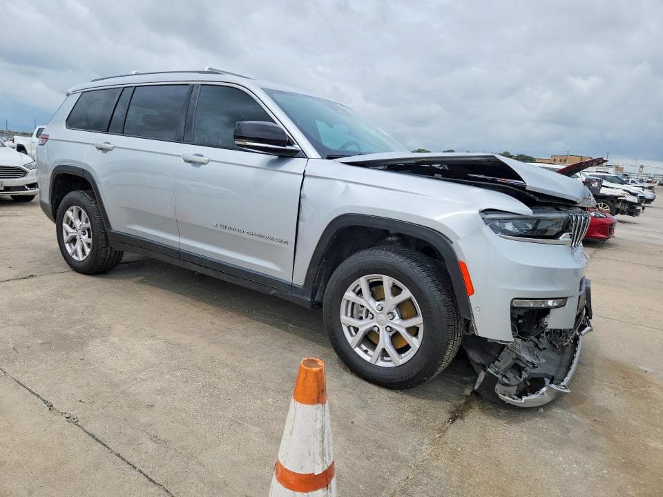 2022 JEEP GRAND CHEROKEE L LIMITED 4