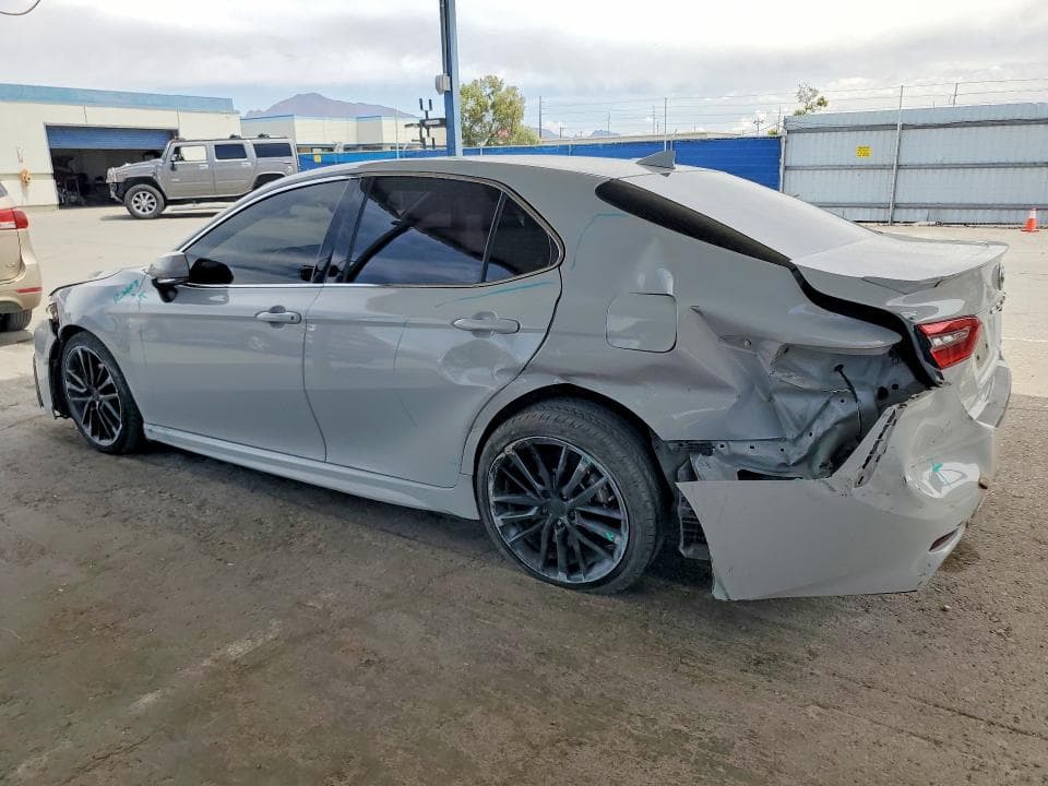 2022 TOYOTA CAMRY XSE 2