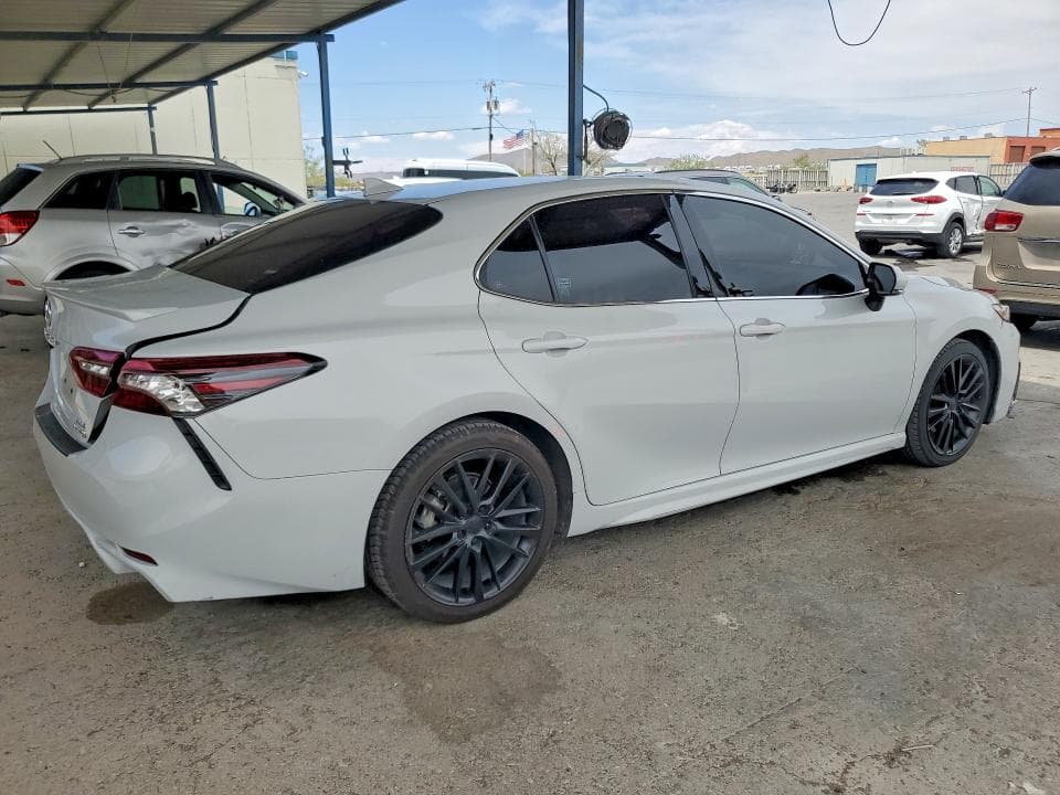 2022 TOYOTA CAMRY XSE 3