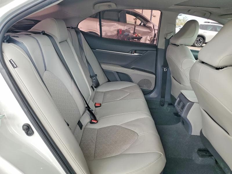 2022 TOYOTA CAMRY XSE 10