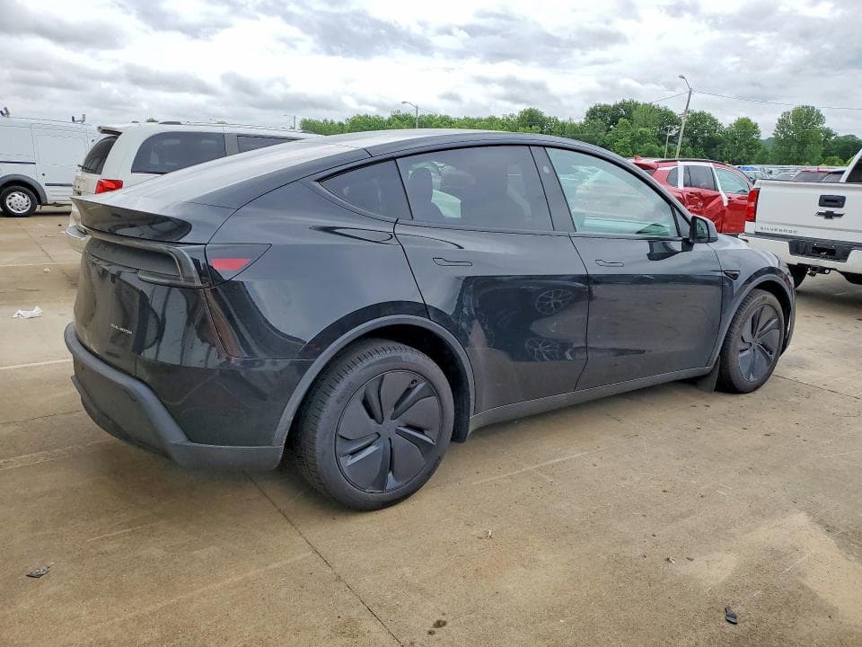 2026 TESLA MODEL Y 3