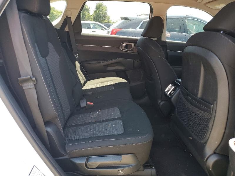 2021 KIA SORENTO LX 11