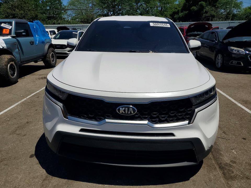 2021 KIA SORENTO LX 5