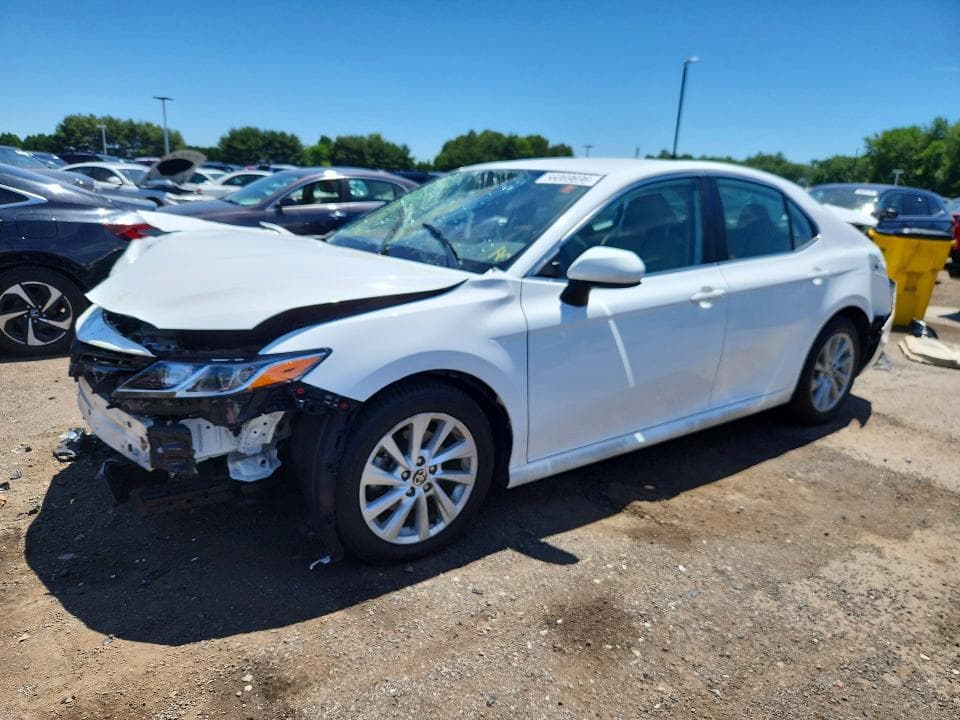 2022 TOYOTA CAMRY LE - 1
