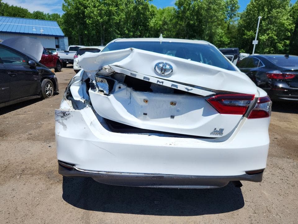 2022 TOYOTA CAMRY LE 6