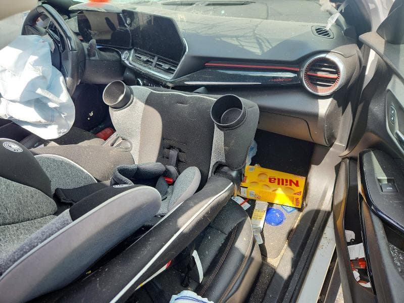 2025 CHEVROLET TRAX 2RS 8
