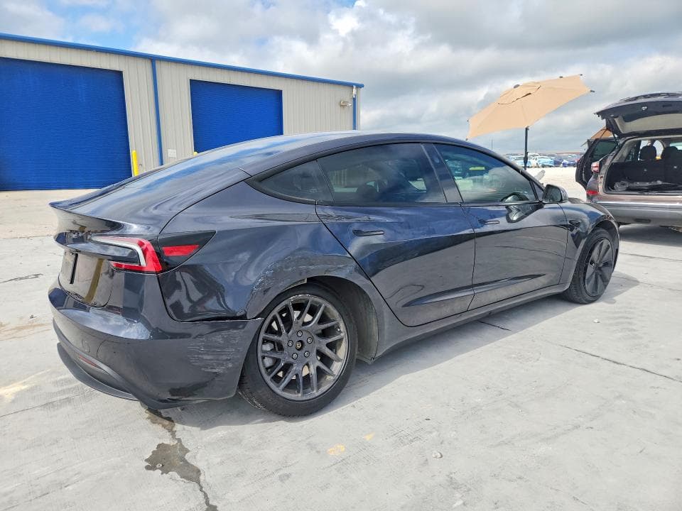 2025 TESLA MDL 3 3