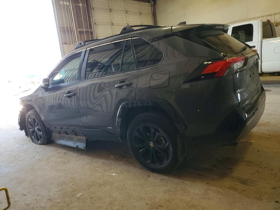2023 TOYOTA RAV4 SE SE 2