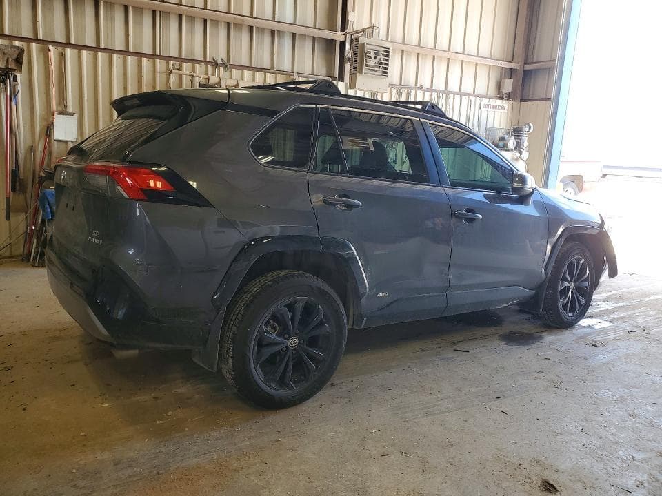 2023 TOYOTA RAV4 SE SE 3