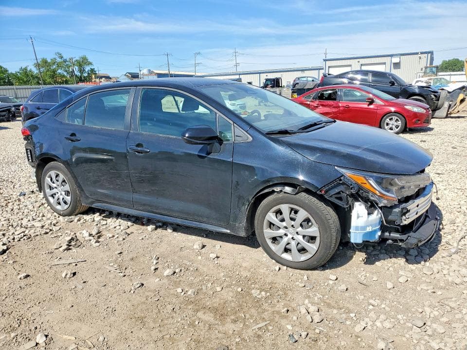 2025 TOYOTA COROLLA LE 4