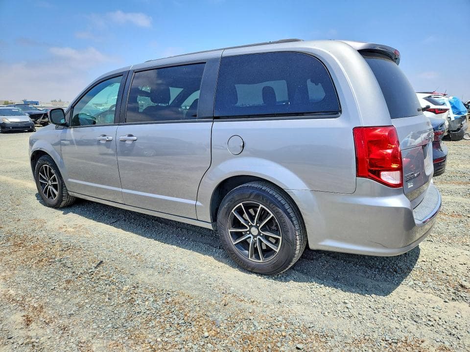 2018 DODGE GRAND CARAVAN GT 2