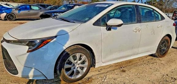 2021 TOYOTA COROLLA LE - 1