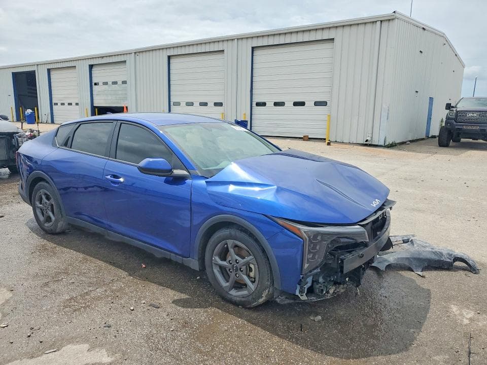 2025 KIA K4 LXS 4
