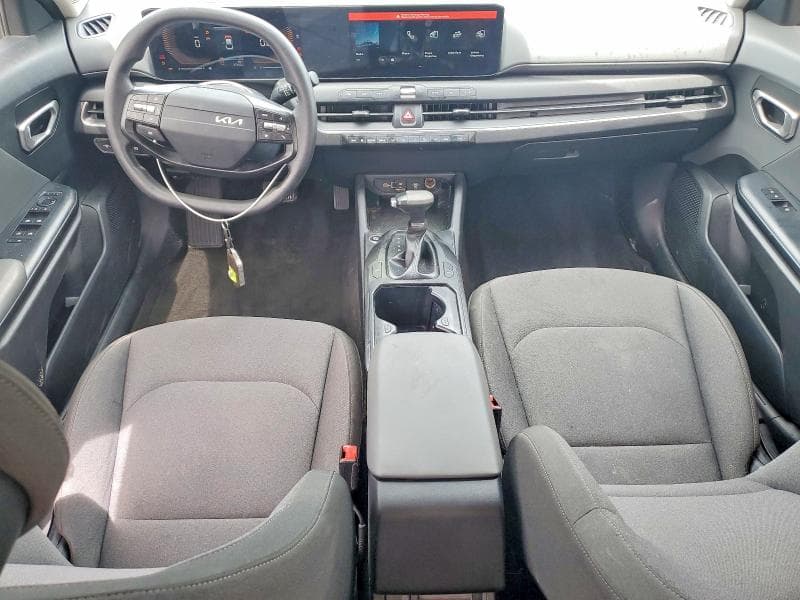 2025 KIA K4 LXS 8