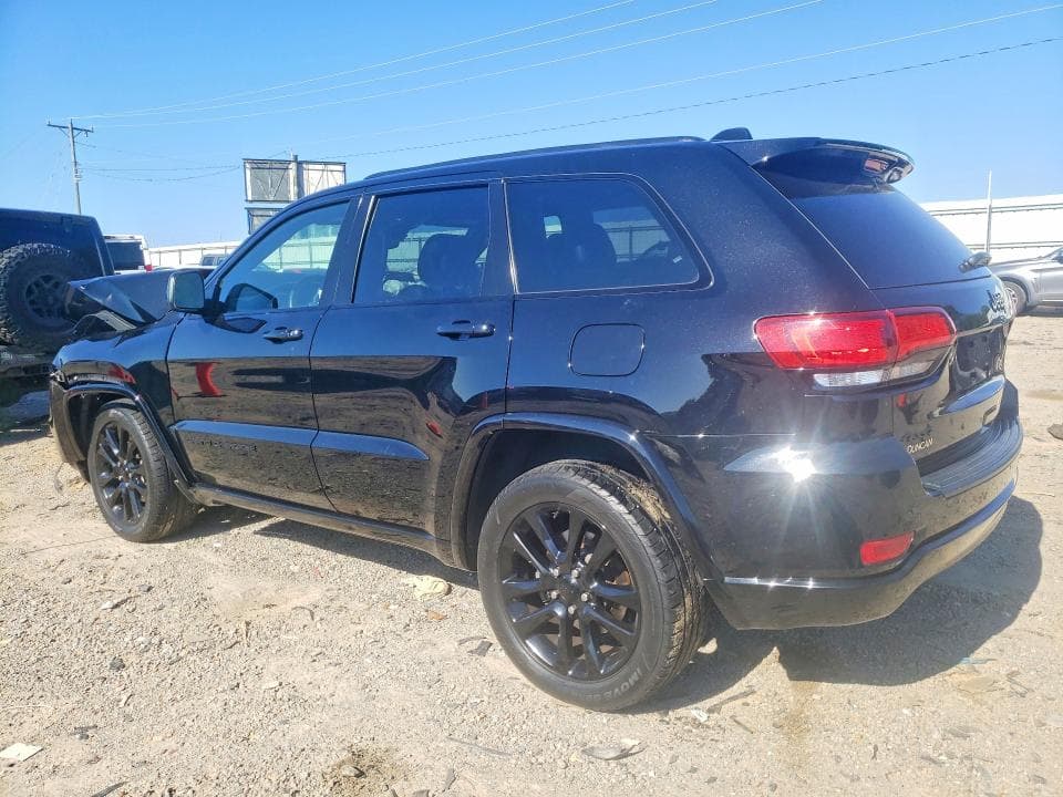 2018 JEEP GRAND CHEROKEE LAREDO 2