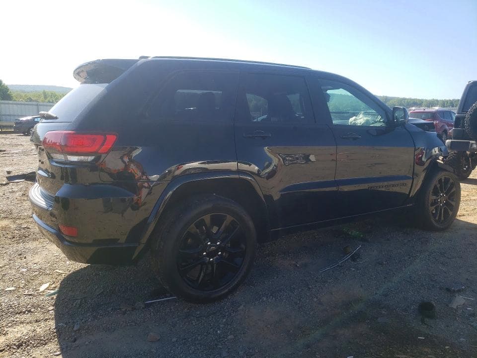 2018 JEEP GRAND CHEROKEE LAREDO 3