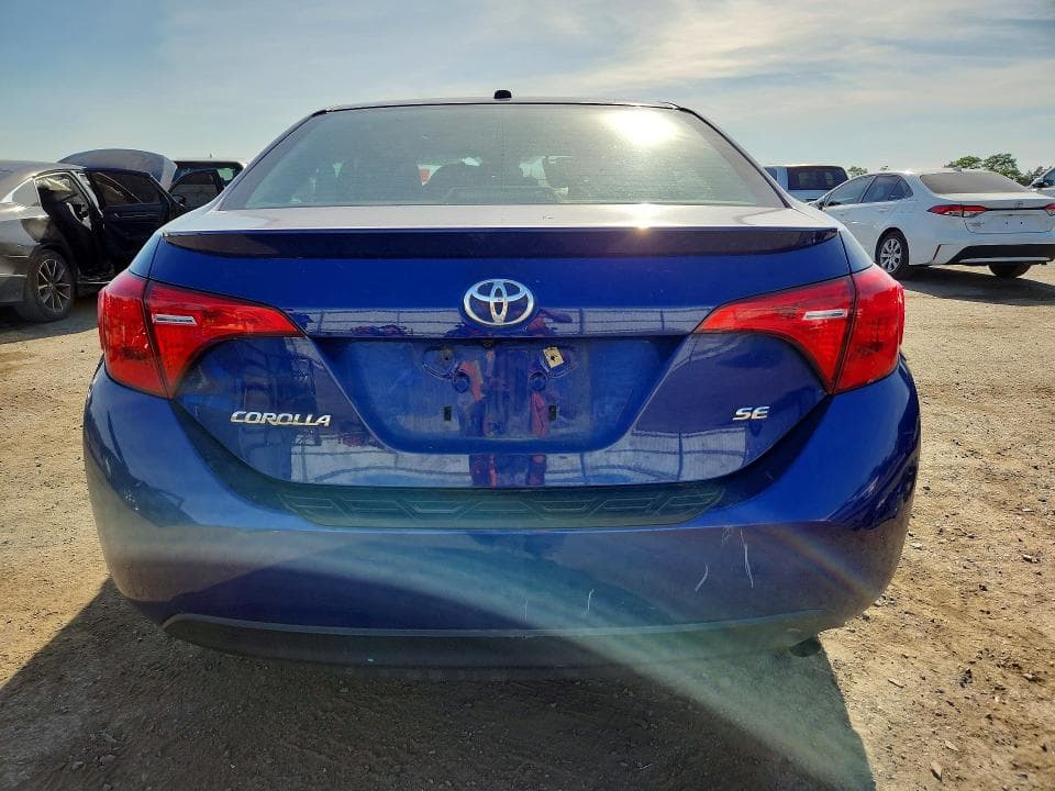 2017 TOYOTA COROLLA SE 6