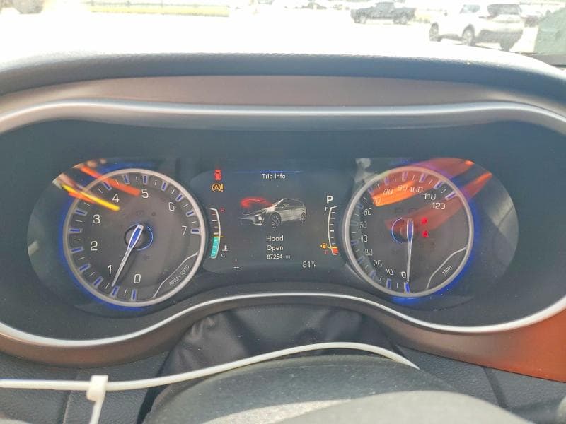 2018 CHRYSLER PACIFICA 9