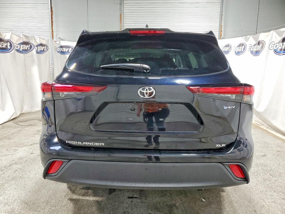 2025 TOYOTA HIGHLANDER HYBRID XLE XLE 6