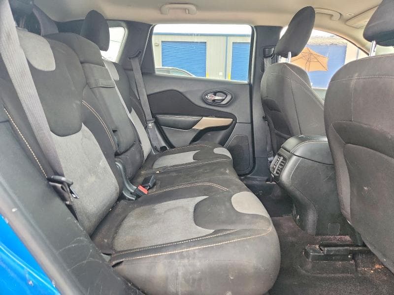 2018 JEEP CHEROKEE LATITUDE 11