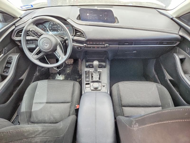 2025 MAZDA CX-30 8