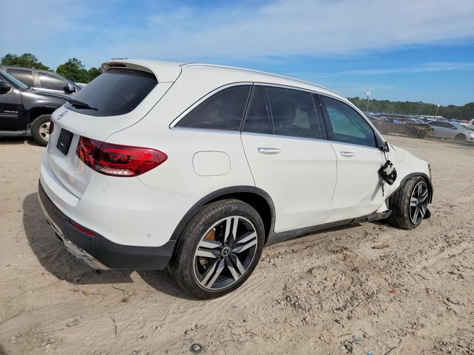 2021 MERCEDES-BENZ GLC 300 3