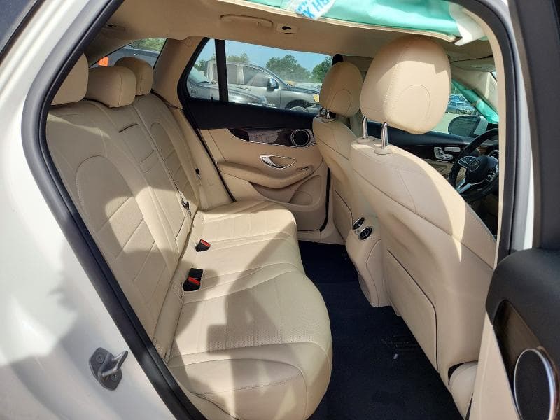 2021 MERCEDES-BENZ GLC 300 10
