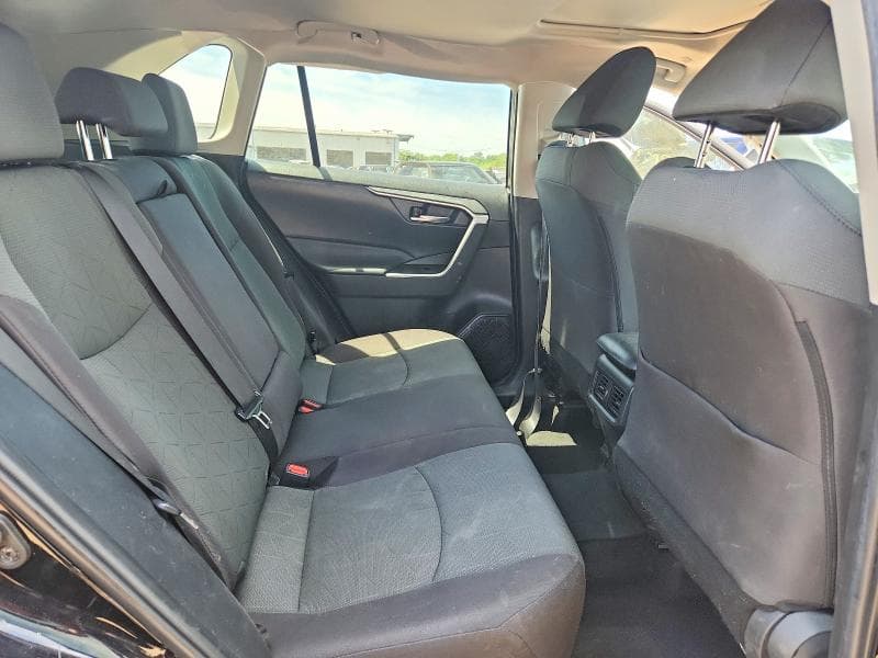 2023 TOYOTA RAV4 XLE 11