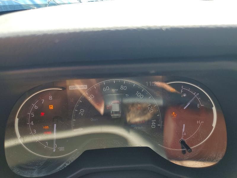 2023 TOYOTA RAV4 XLE 9
