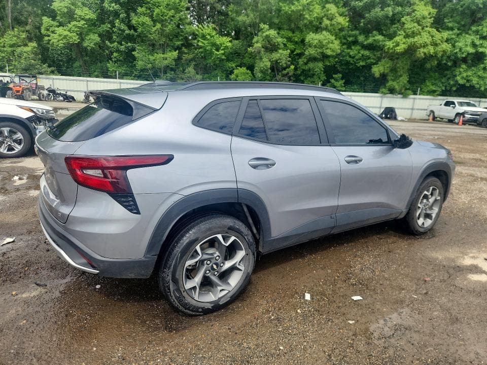 2025 CHEVROLET TRAX 1LT 3