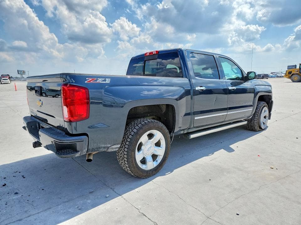 2017 CHEVROLET SILVERADO K1500 LTZ 3