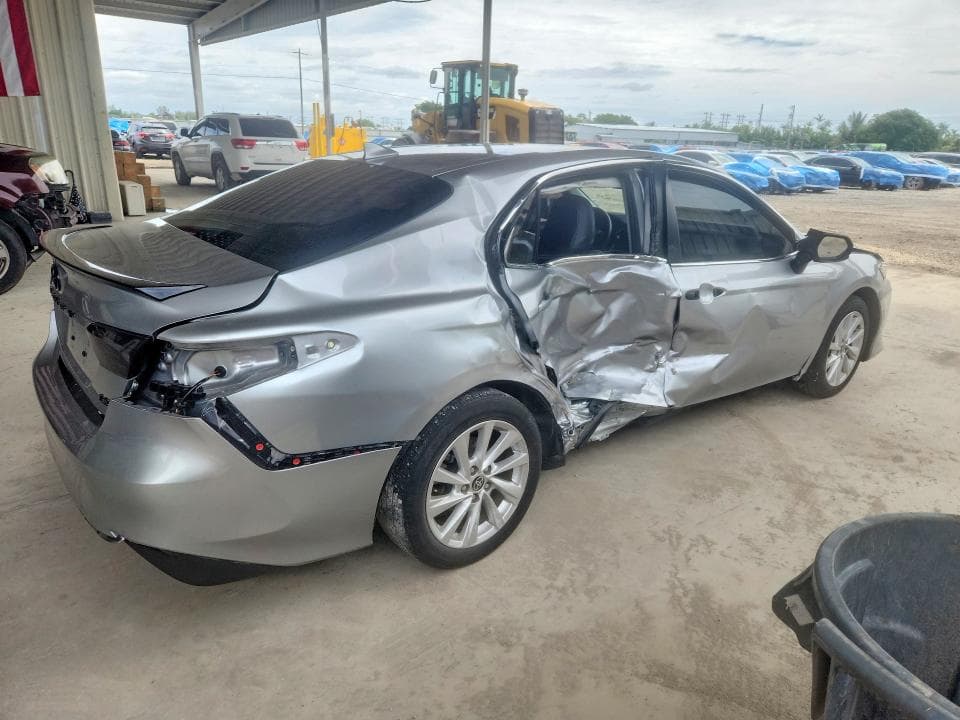 2023 TOYOTA CAMRY LE 3