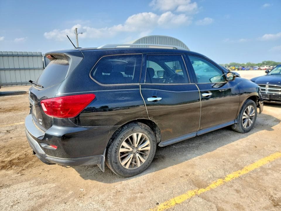 2017 NISSAN PATHFINDER SV 3