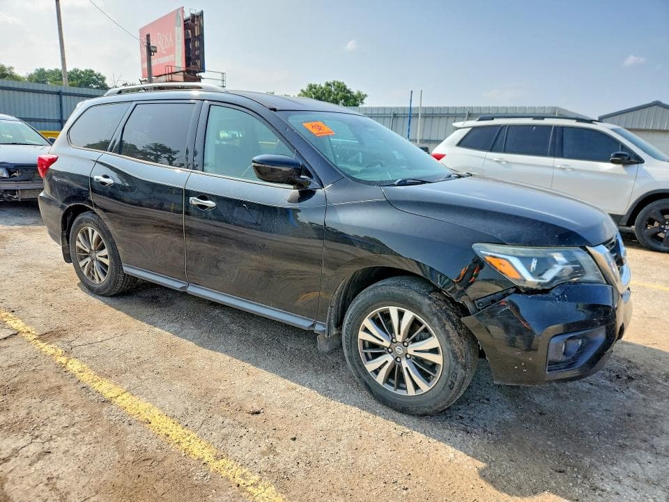 2017 NISSAN PATHFINDER SV 4