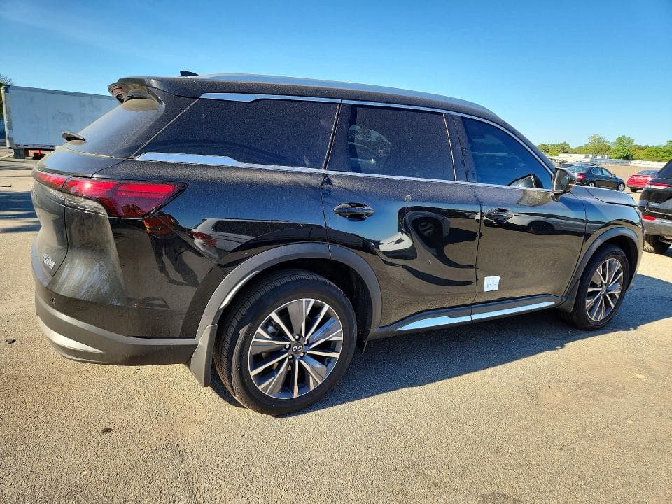 2026 INFINITI QX60 LUXE 3