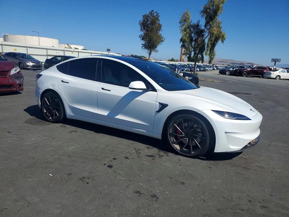 2024 TESLA MODEL 3 4