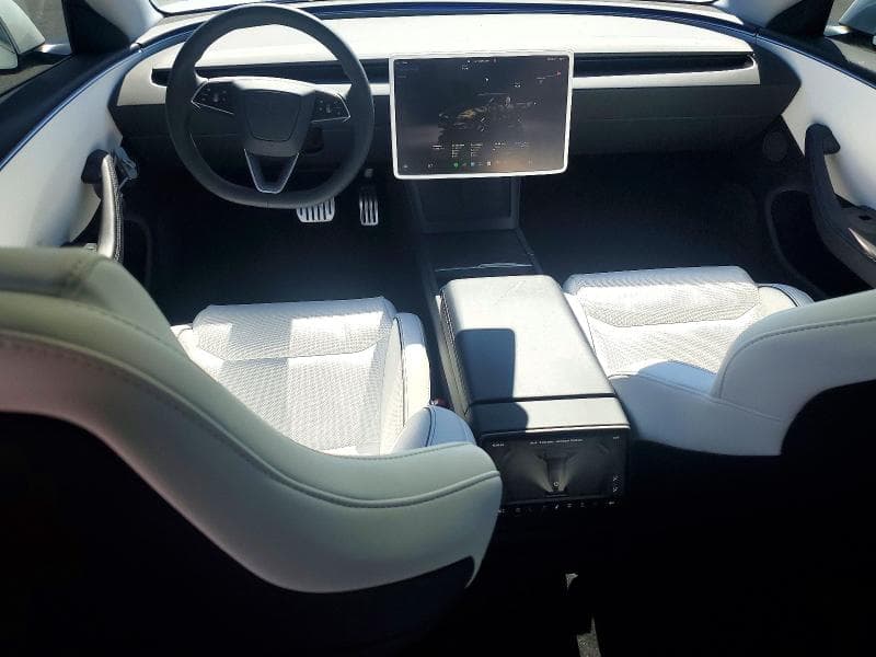 2024 TESLA MODEL 3 8
