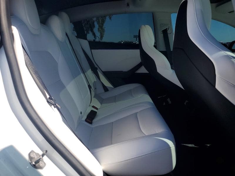 2024 TESLA MODEL 3 10