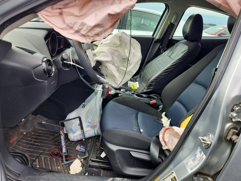 2019 TOYOTA YARIS L L 7