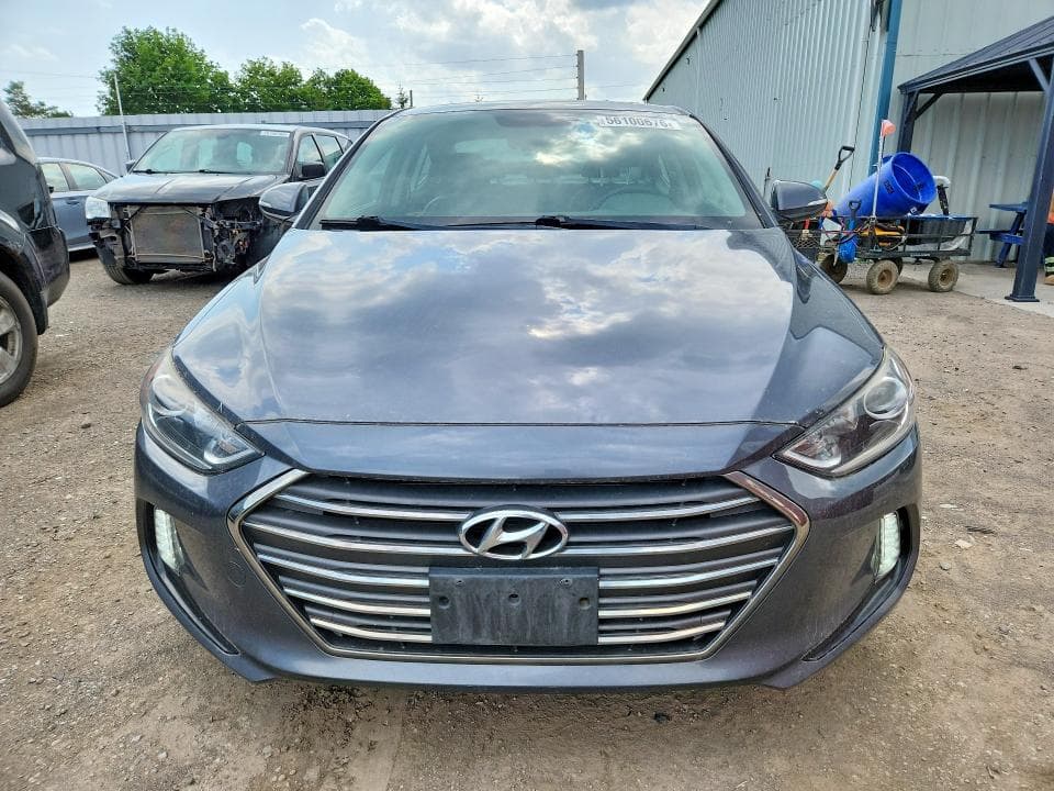 2017 HYUNDAI ELANTRA SE 5