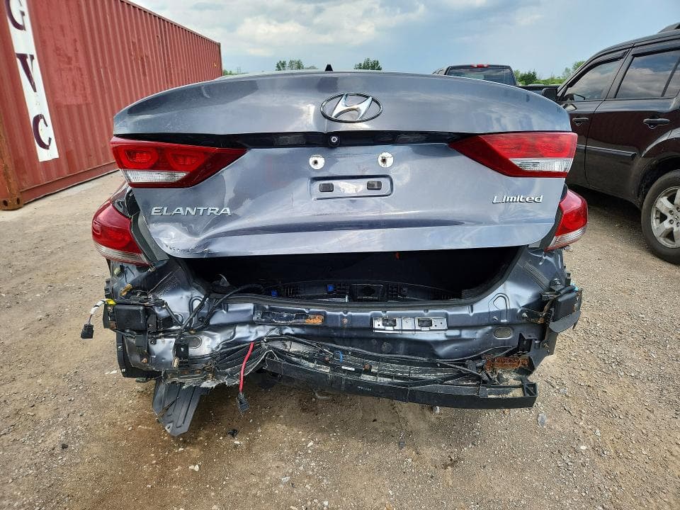 2017 HYUNDAI ELANTRA SE 6